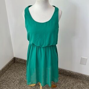 Lush Emerald Green Sleeveless Chiffon Dress